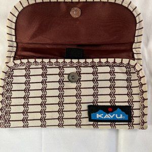 Women's Big Spender Tri Fold Cream And Brown Kavu Wallet